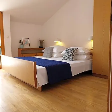 Miodrag Otel